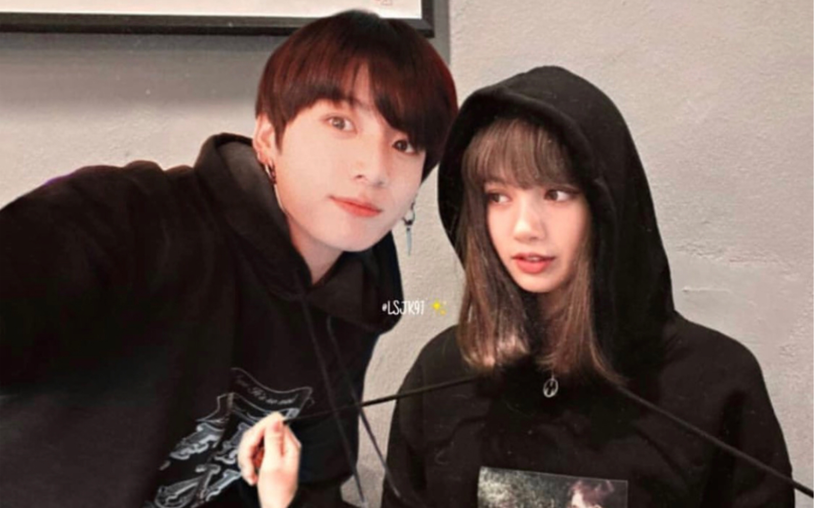 【果粒lizkook/非粉勿进】两个没有感情的点头机器(*°▽°*)八(*°▽