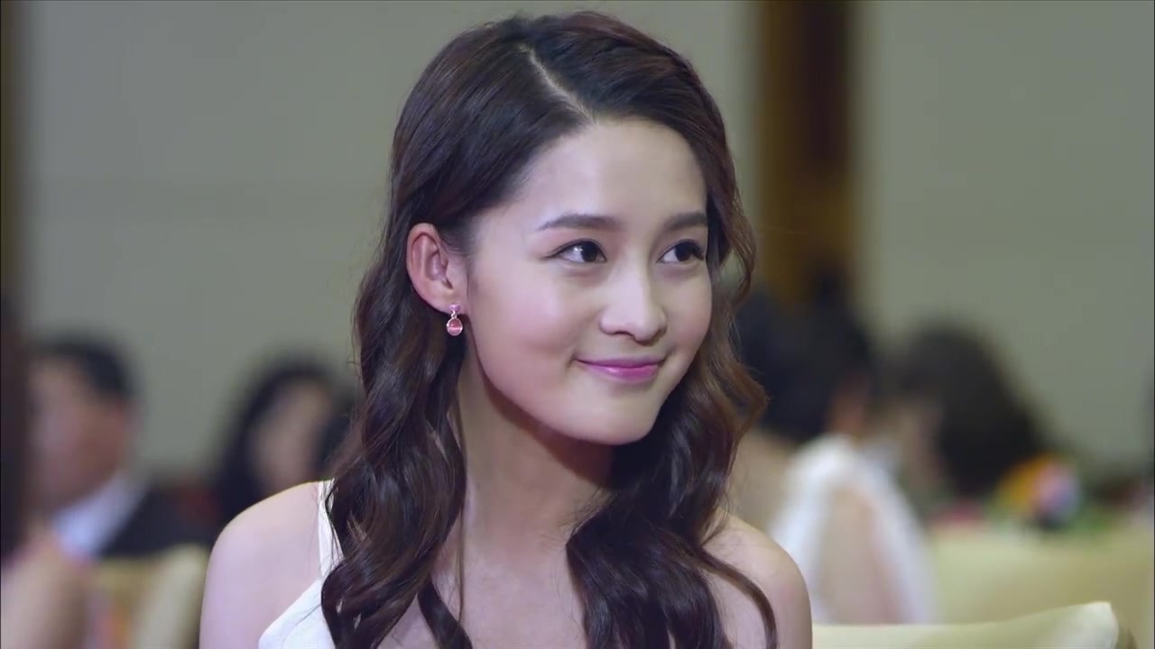 千金归来:长清巧妙化尴尬,晚宴演讲获赞赏