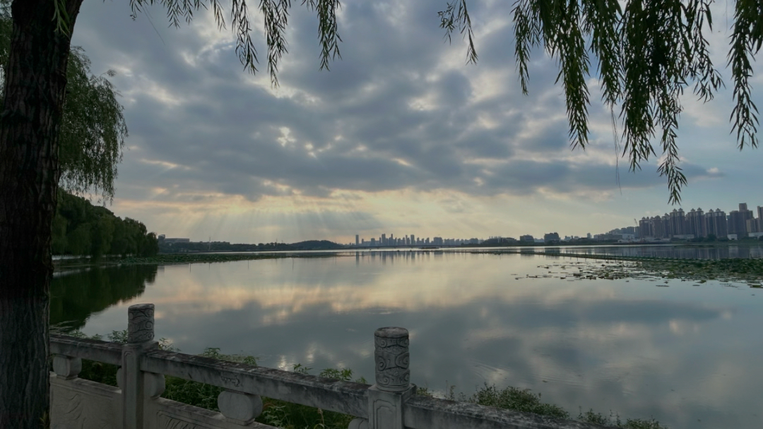 【亲亲我的小鲲鲲宝宝】更新了一条视频,快来围观!