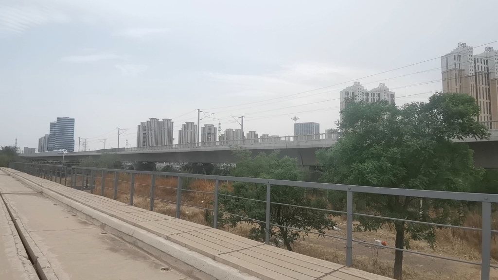 g3669,北京朝阳-赤峰通过锡伯河高铁桥