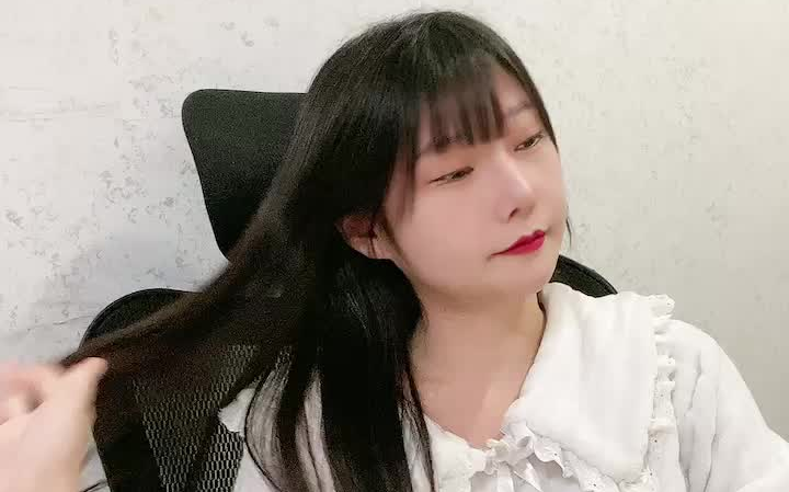 b站美女主播香草喵露露61直播