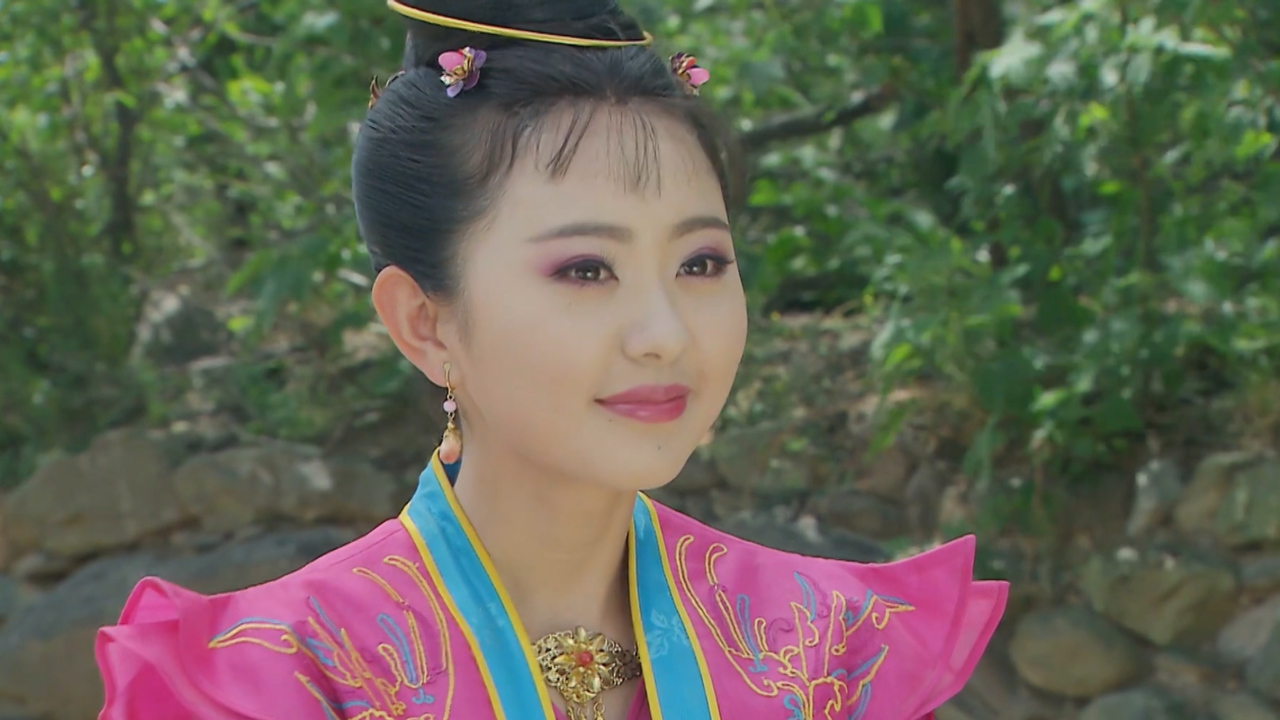 隋唐英雄5众人犯错遭训斥公主提酒来解围来得早不如来得巧