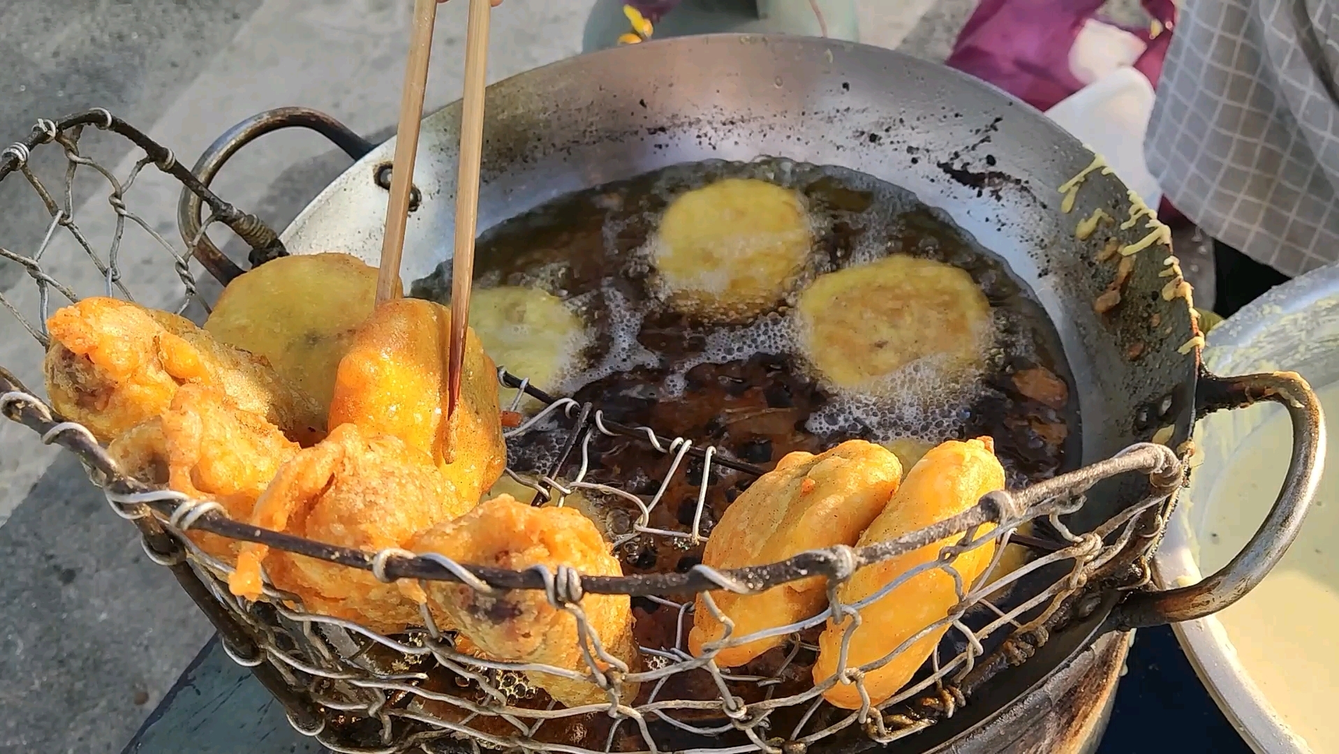 路边摊上的美味炸千子炸糕