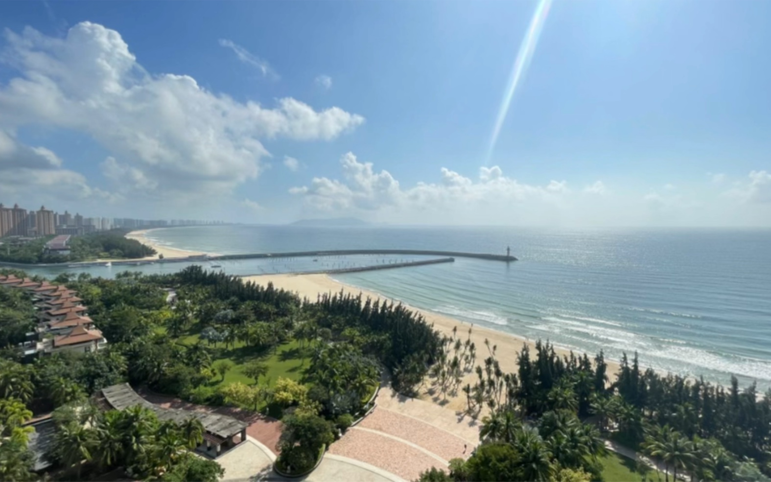 海南雅居乐清水湾瀚海银滩一线海景空中别墅1600w