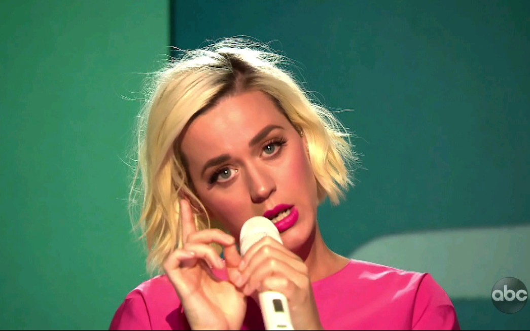 【live】katy perry - daisies @ american idol