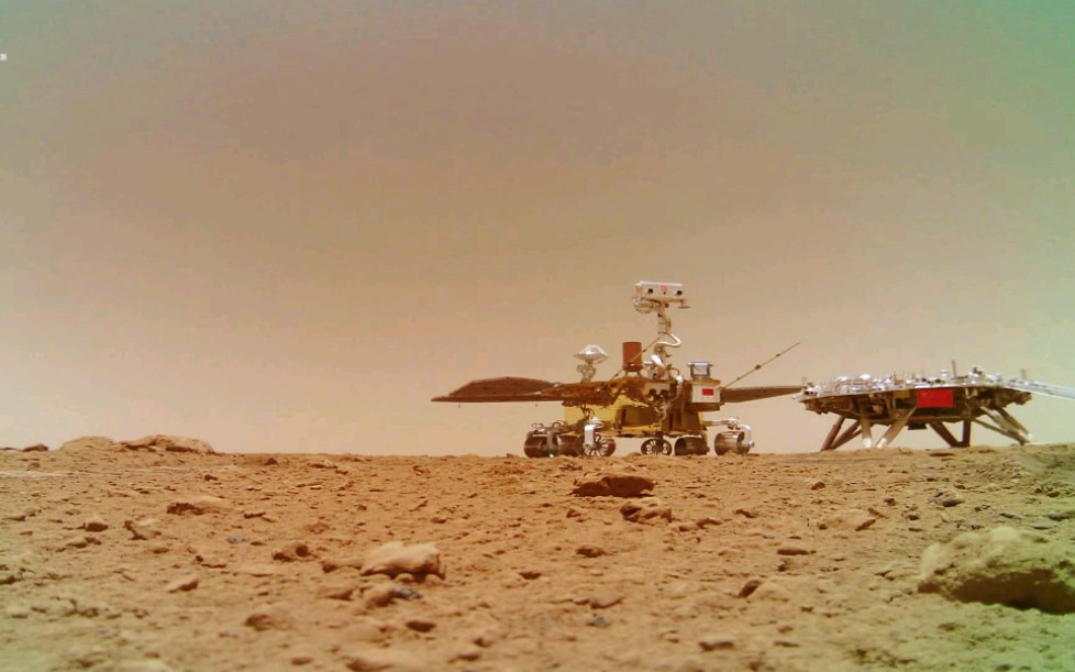 航天局发布祝融号火星车系列影像[4p]