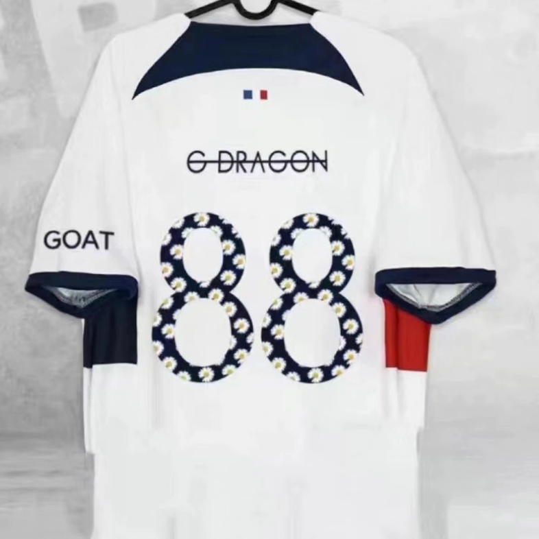 《你朋友以为你的球衣一千多》系列 巴黎圣日耳曼权志龙球衣