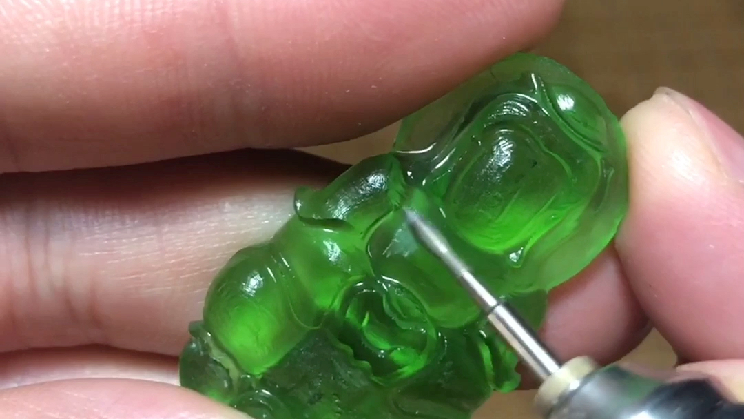 教你用啤酒瓶做一个帝王绿观音