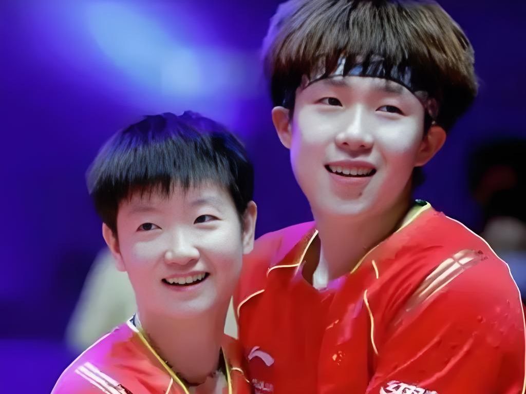 看到退场时大头双手抱住莎莎,才知道莎头可能已经龙凤吉祥了