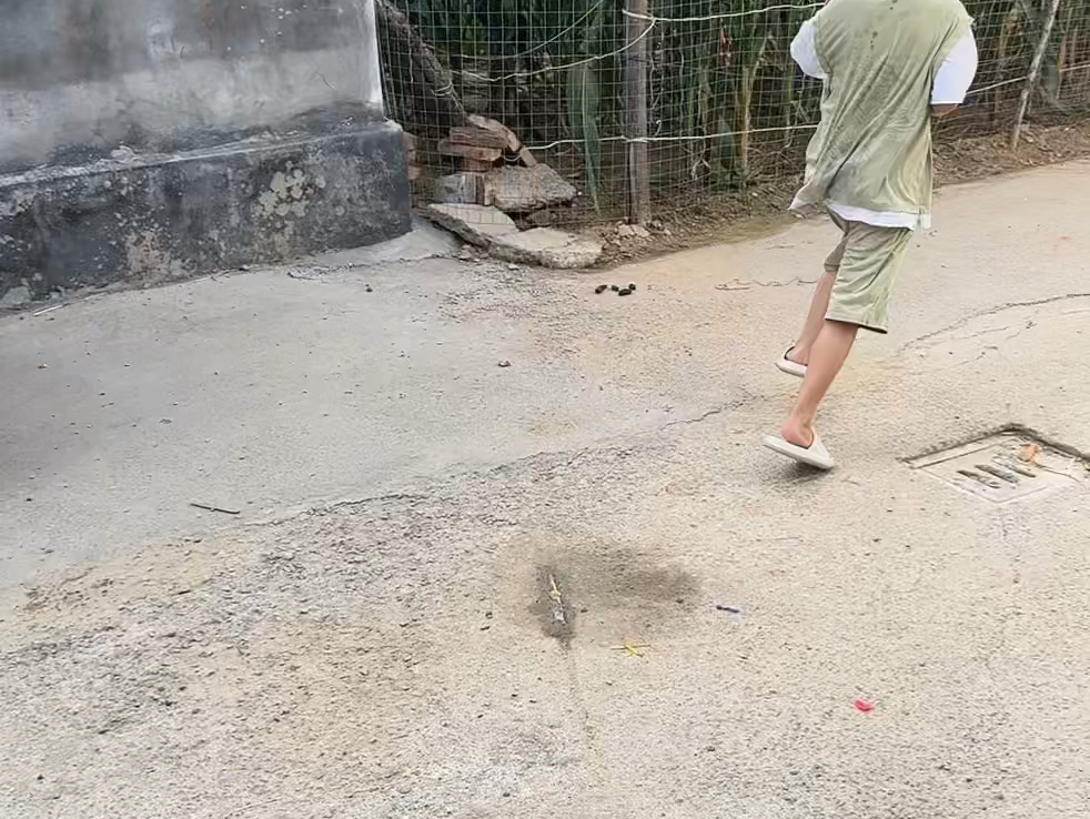 乡村男孩!快乐童年