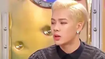 不红时的王嘉尔被前辈欺负的有多惨。