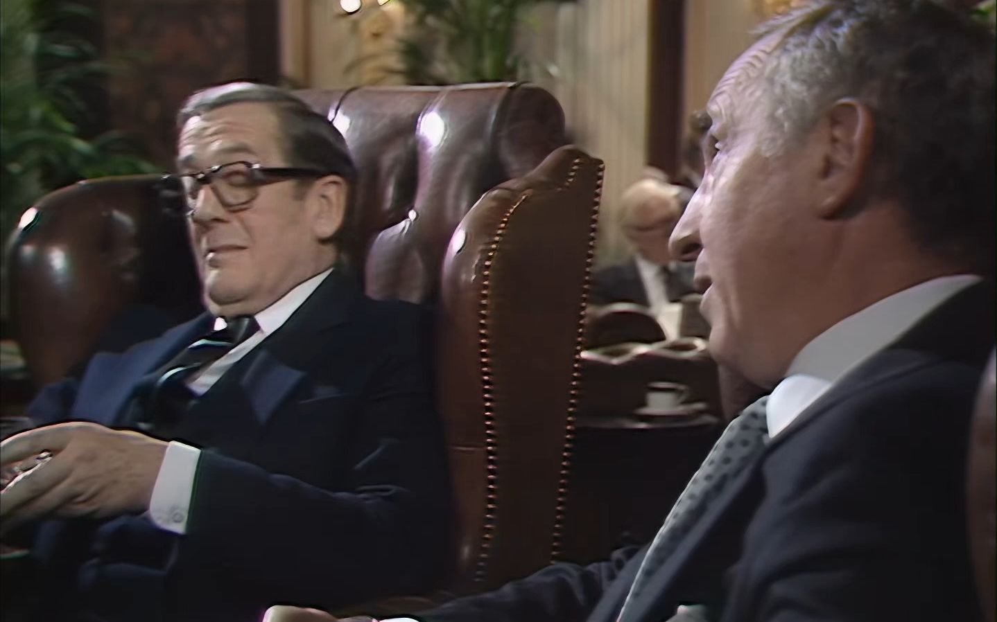 【是,首相】不愧是阿诺德