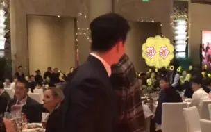 Video herunterladen: （胖莎/阵营）22岁的樊振东和18岁孙颖莎的宿命感！好配好配，是青春，是氛围感，是世另我，是春心萌动！