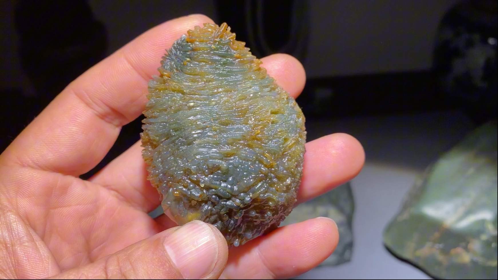 新疆巴楚黑山经脉玛瑙.已经绝迹的玛瑙