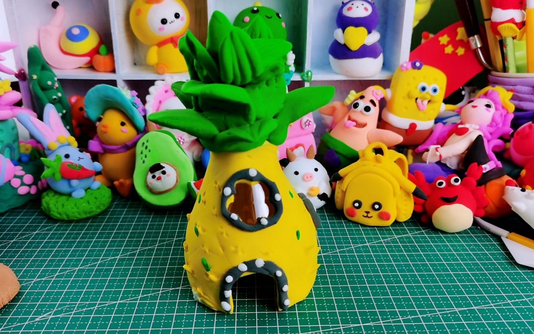 喝过的饮料瓶不要扔,加上粘土做一个《菠萝屋》漂亮又创意