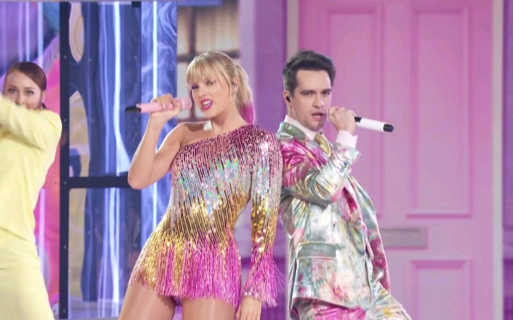 Taylor Swift feat. Brendon Urie 《ME!》Live from The Billboard Music Awards哔哩哔哩bilibili