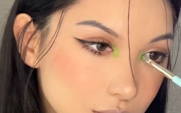 【特效化妆】最火三款蜘蛛妆容和姐妹万圣节一起扮蜘蛛精