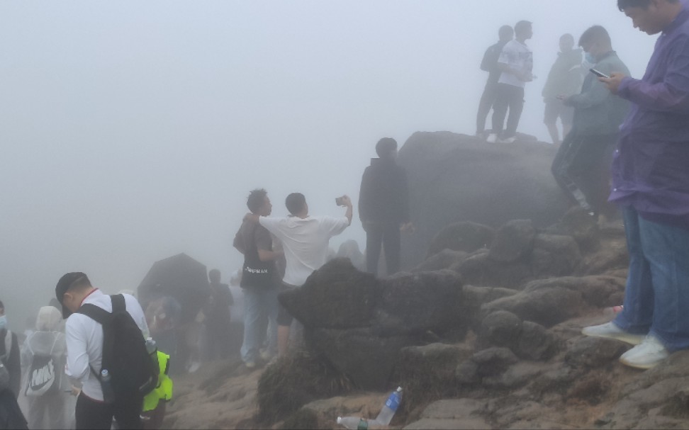 [图]大梧桐山顶鹏城第一峰