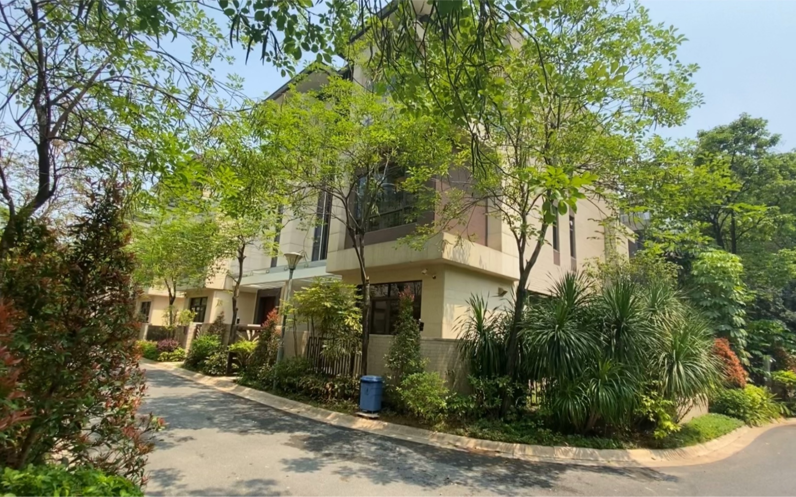 广州番禺豪宅别墅  豪装别墅3500w  土豪看了纷纷喜爱