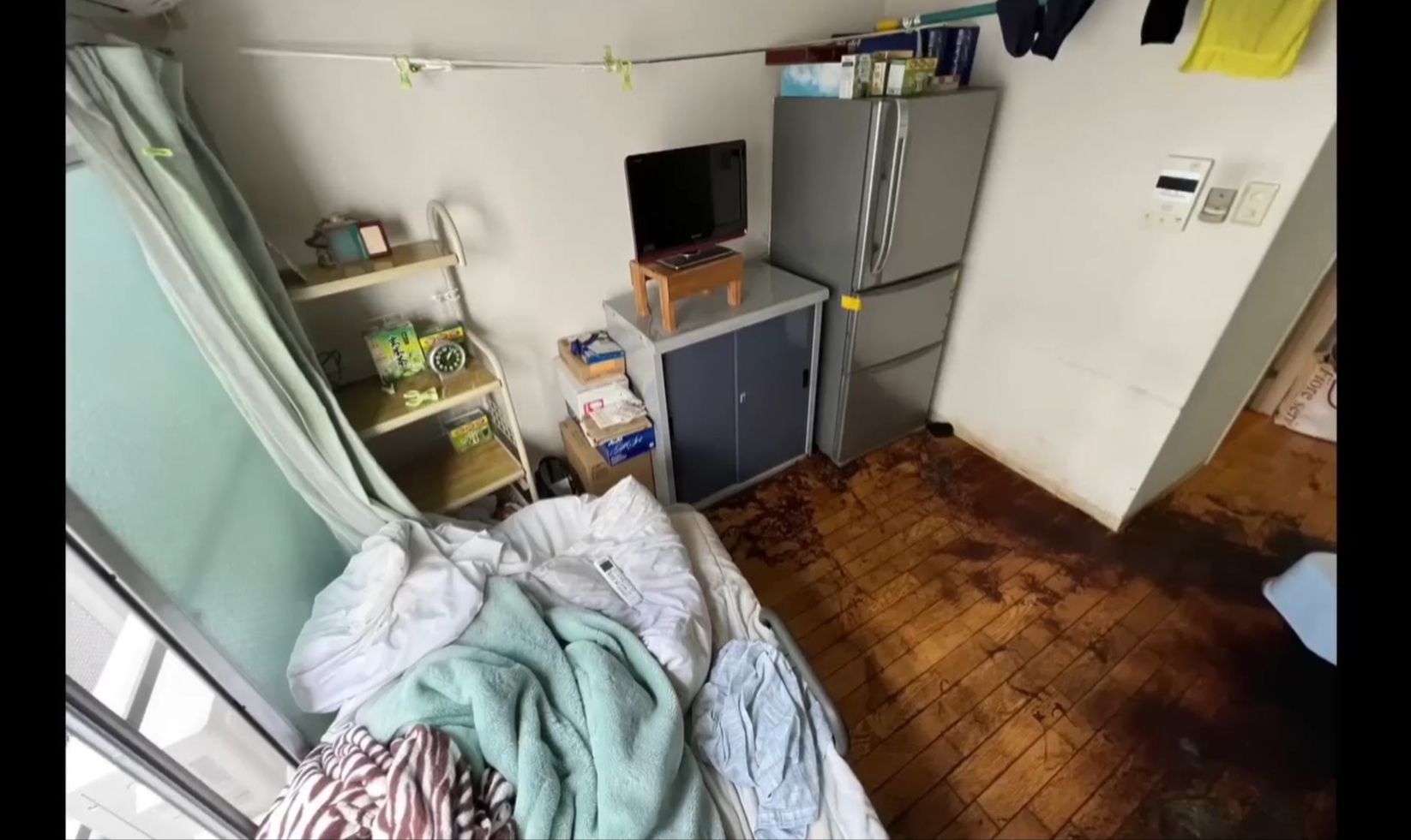 "你年纪轻轻的怎么会有死的想法呢?