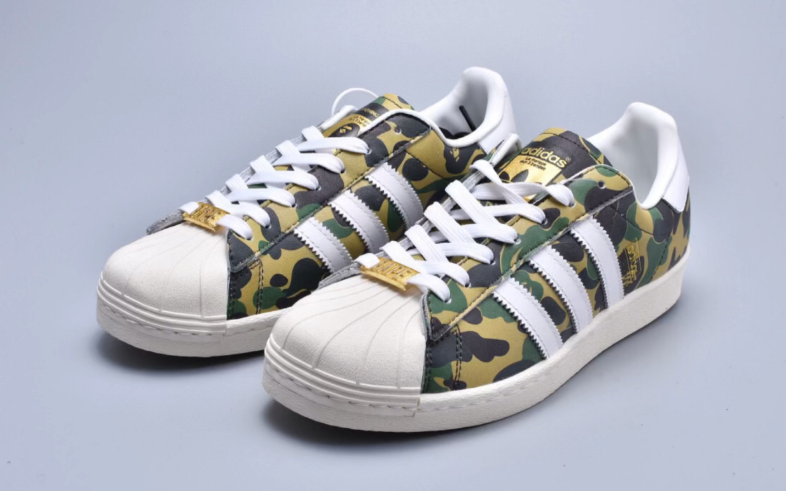 阿迪达斯三叶草猿人头 adidas superstar x bape军绿迷彩鸳鸯贝壳头