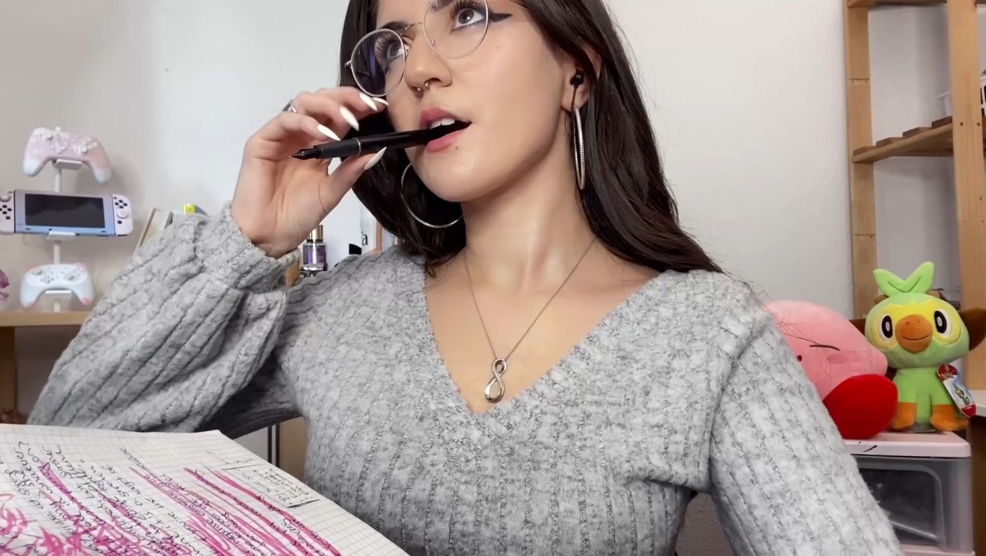 edafoxx that girl who is involvecd in everything plays with your