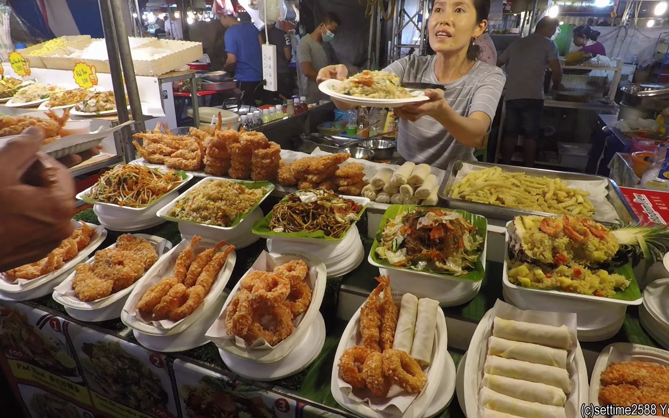 泰國-曼谷 露營地街邊小吃店