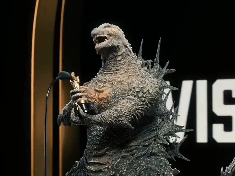 奥斯卡现场:让我们有请哥斯拉哥总上台领奖