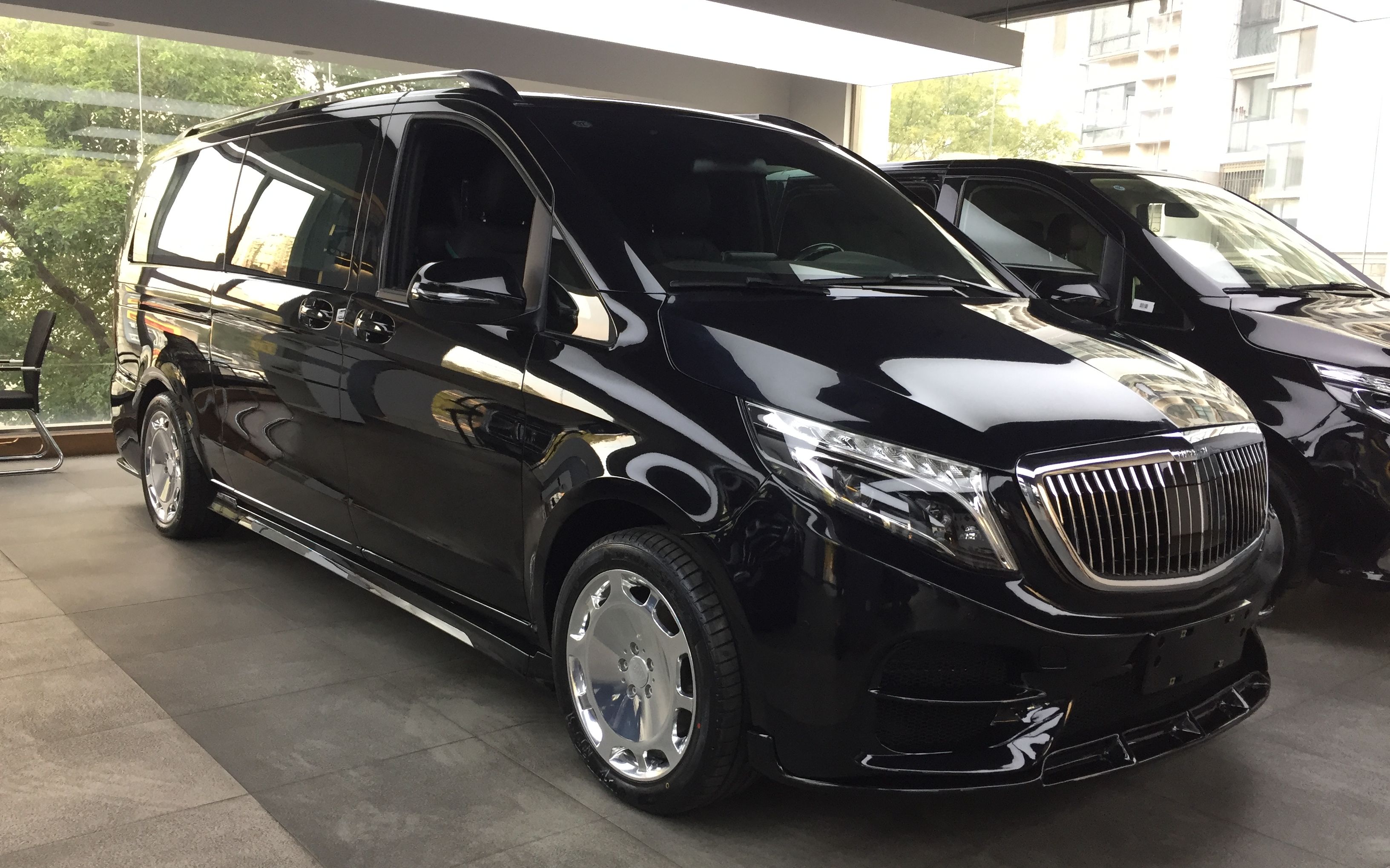 奔驰迈巴赫vs680商务车_奔驰进口迈巴赫vs980房车_哔哩哔哩 (゜-゜)つ