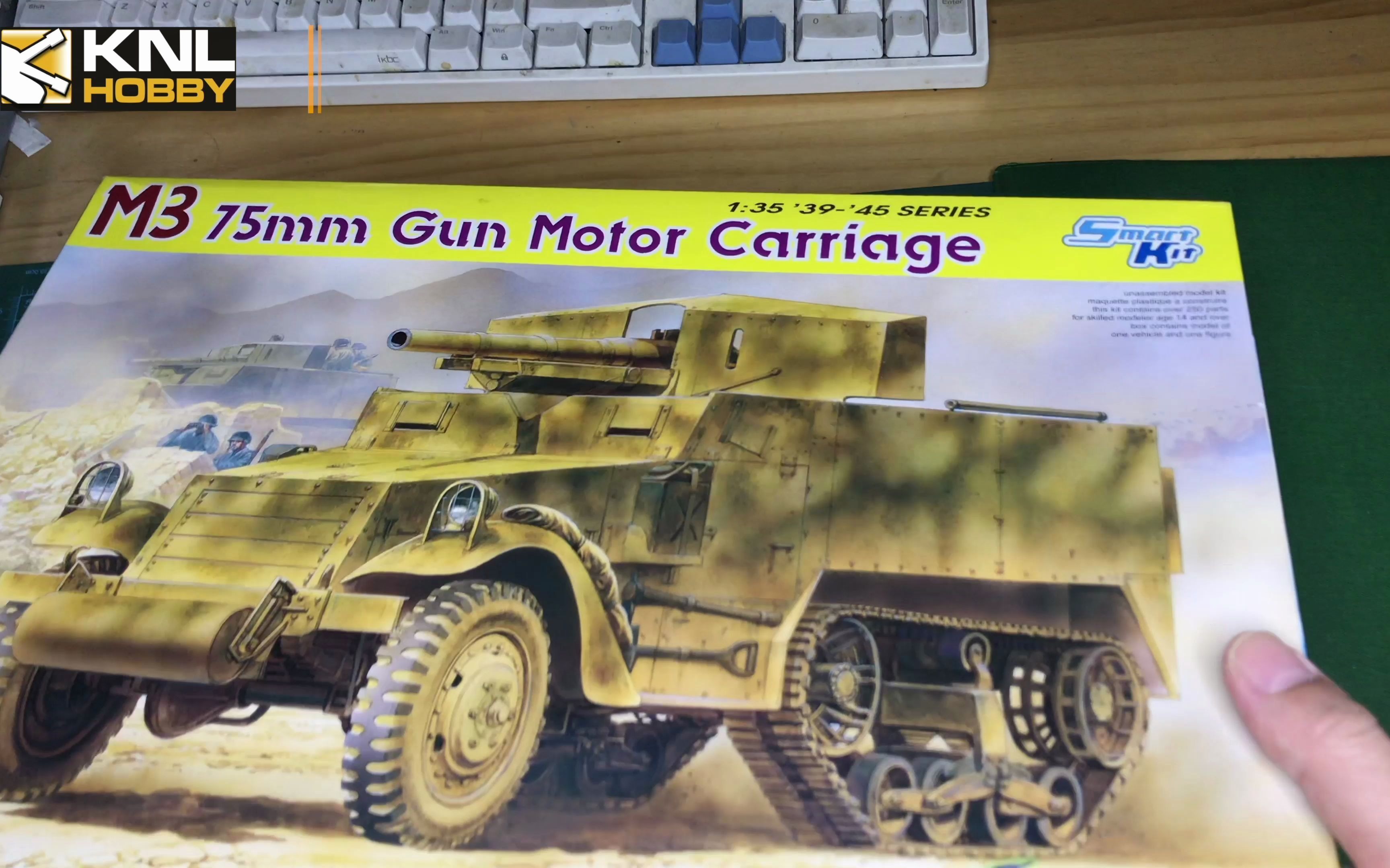 [图]威龙 6467 1/35 美国 M3 75cmm反坦克炮机 半履带装甲车