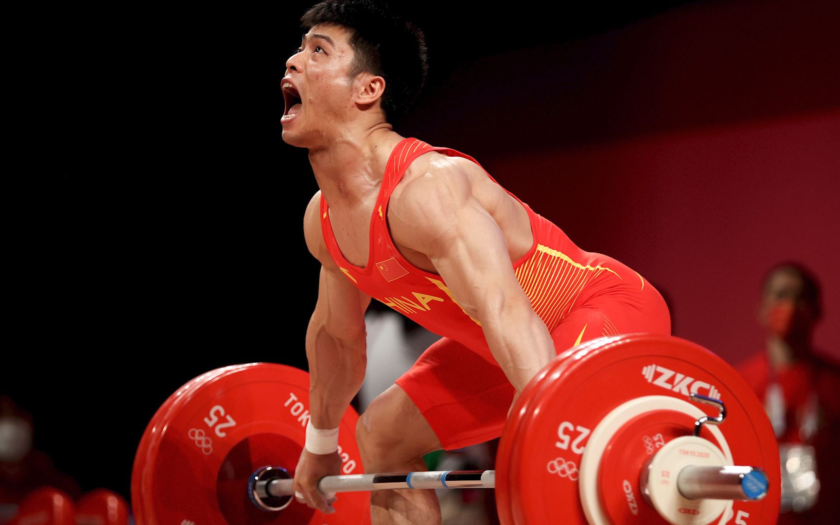 李发彬回应"金鸡独立":曾抬到过90度 不懂啥叫凡尔赛