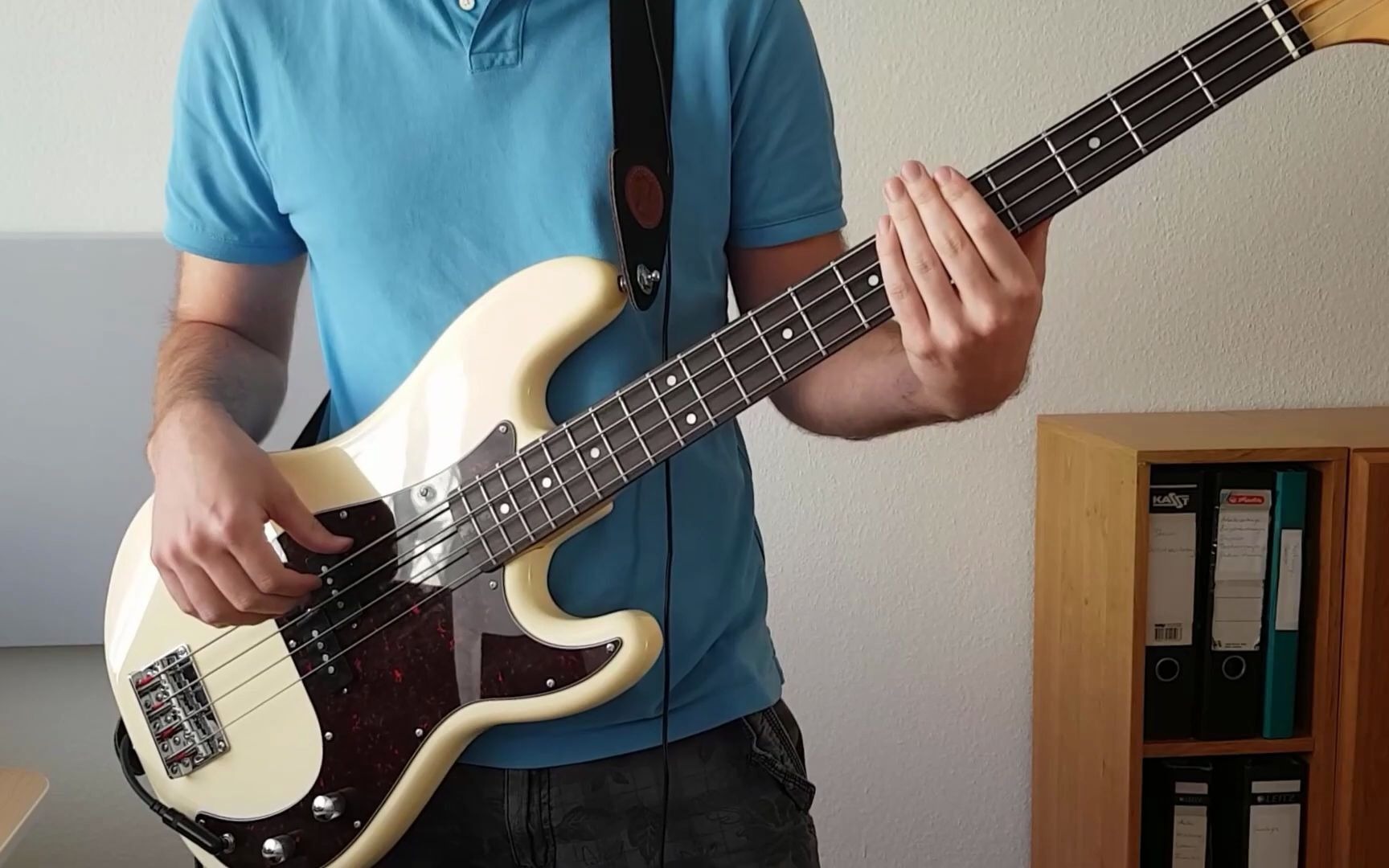 贝斯翻弹带谱dancinkronoremixaaronsmithbasscover