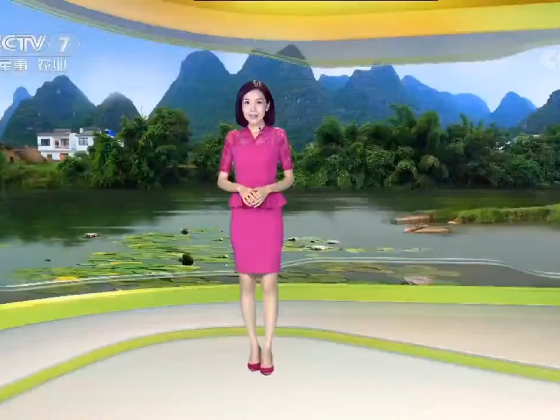 孙凡迪红色高跟鞋美腿