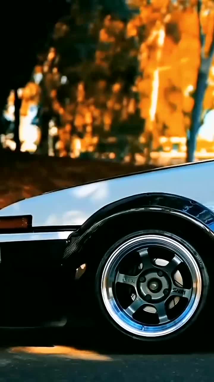 ae86接不到心爱的人,就像我们的玩车梦,就在眼前却很难触碰