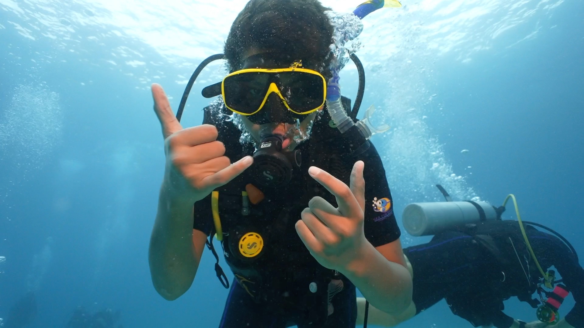 孩子们的新技能开放水域潜水员翻滚吧少年3001