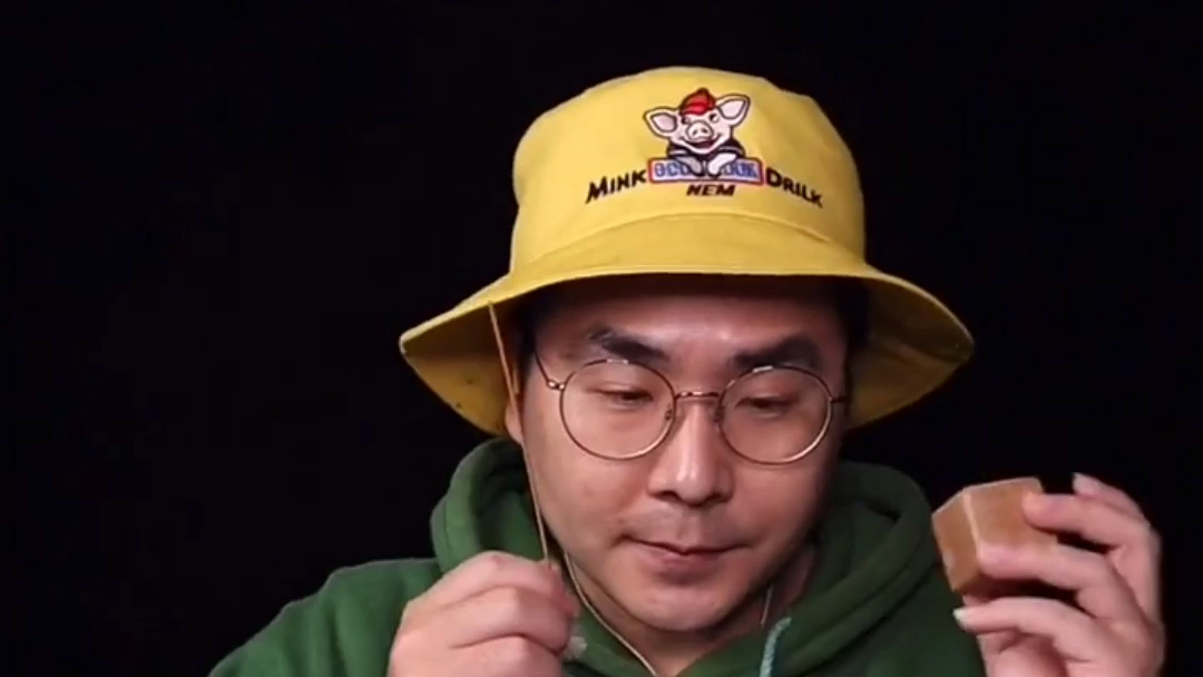 豁牙巴助眠卡点敲击口技手指触发音掏耳