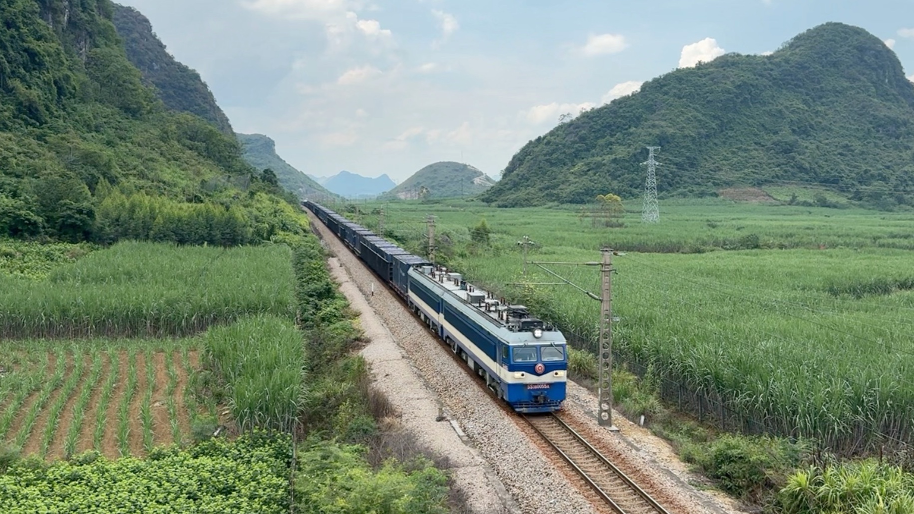 ss3b货列即将通过肯洛站