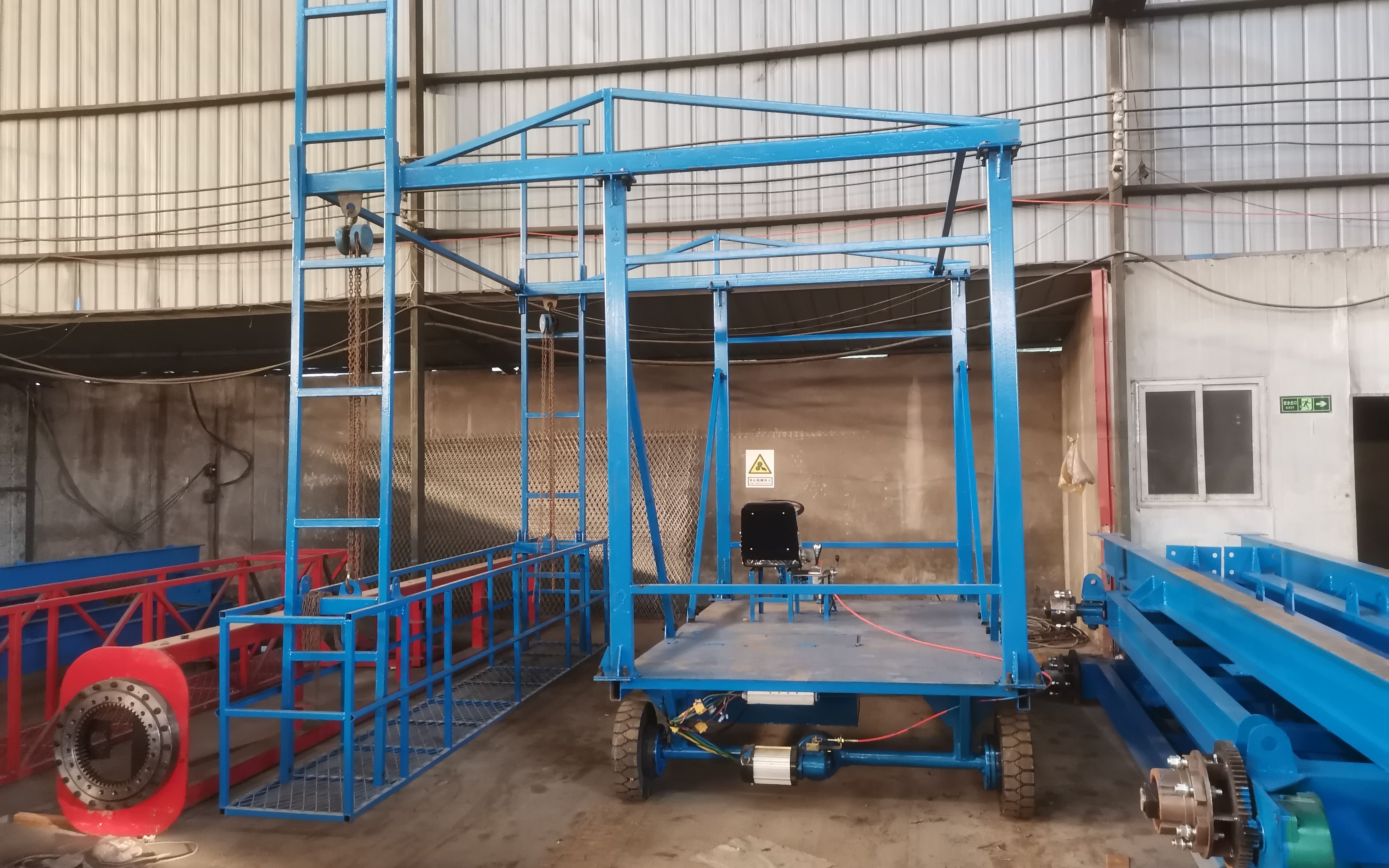 电动款桥梁排水管安装台车厚荣路桥