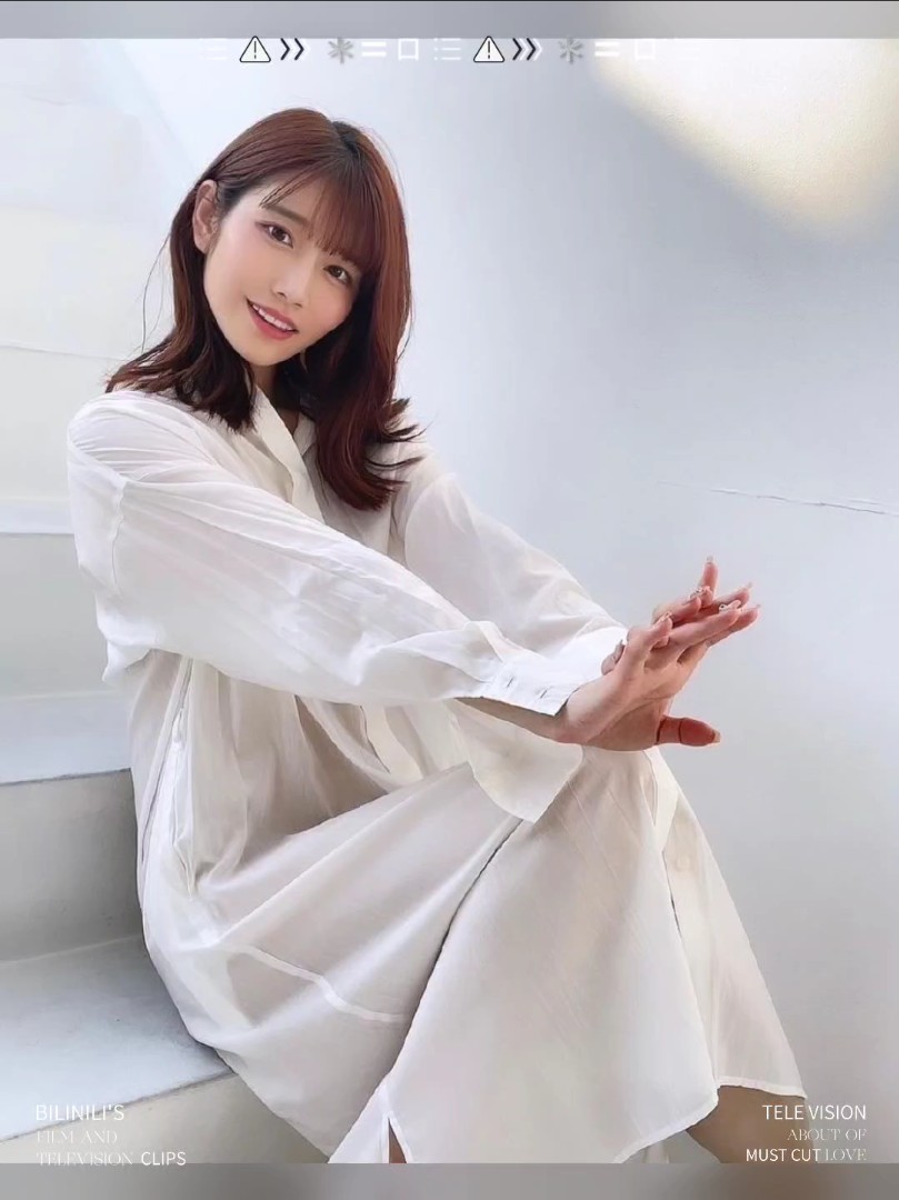 河北彩花 白衣写真