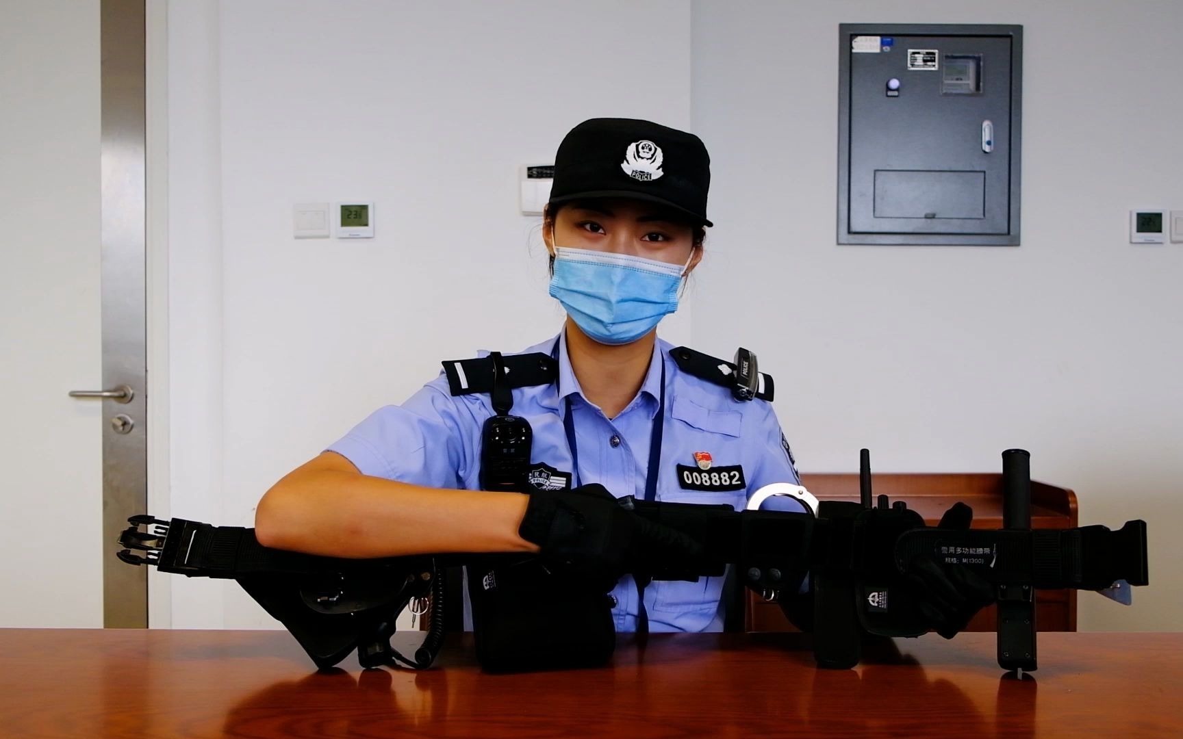 中国企业短视频制作大赛作品《"单警装备"警花说》