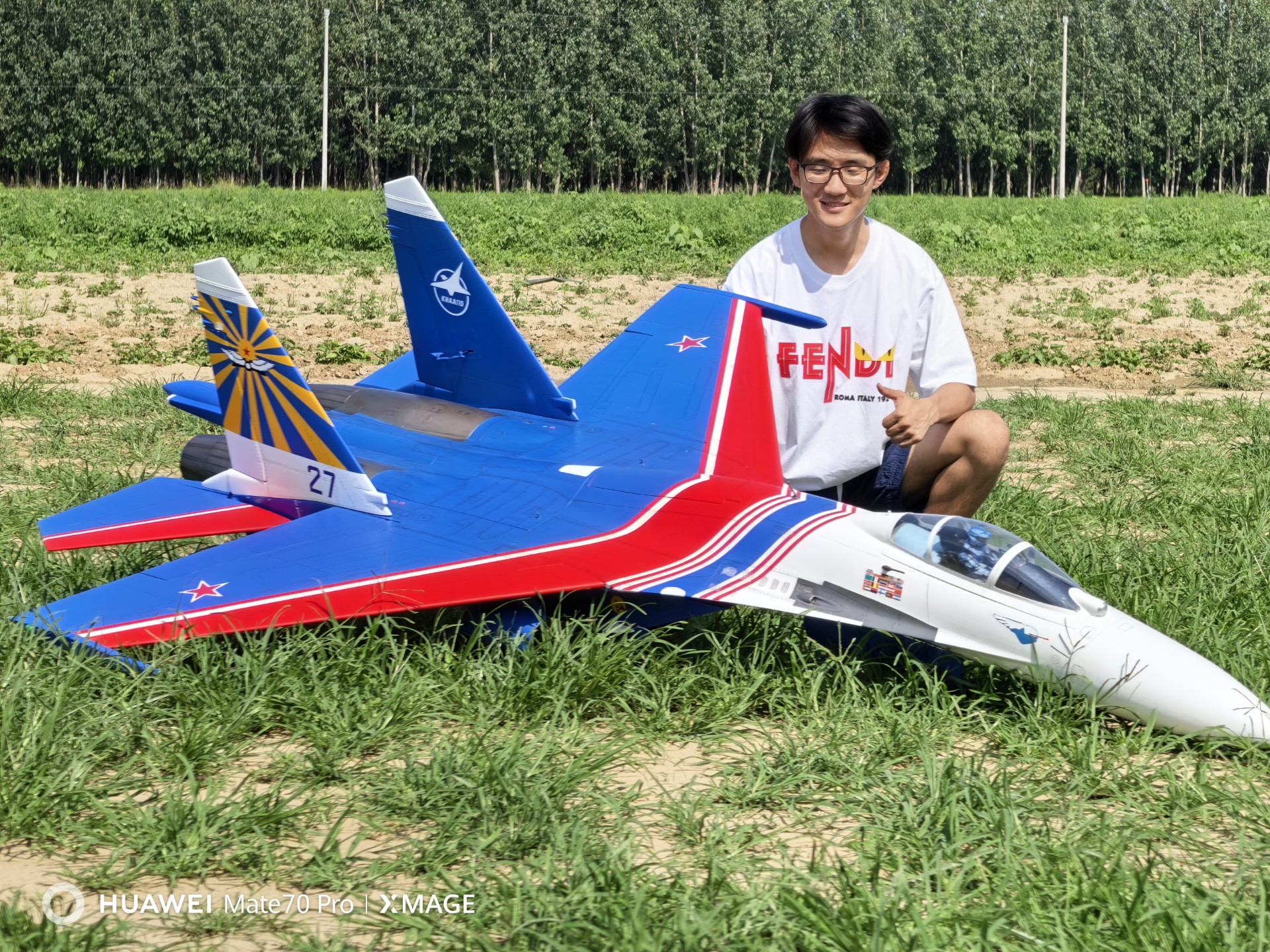 模友的su27航模处女飞行