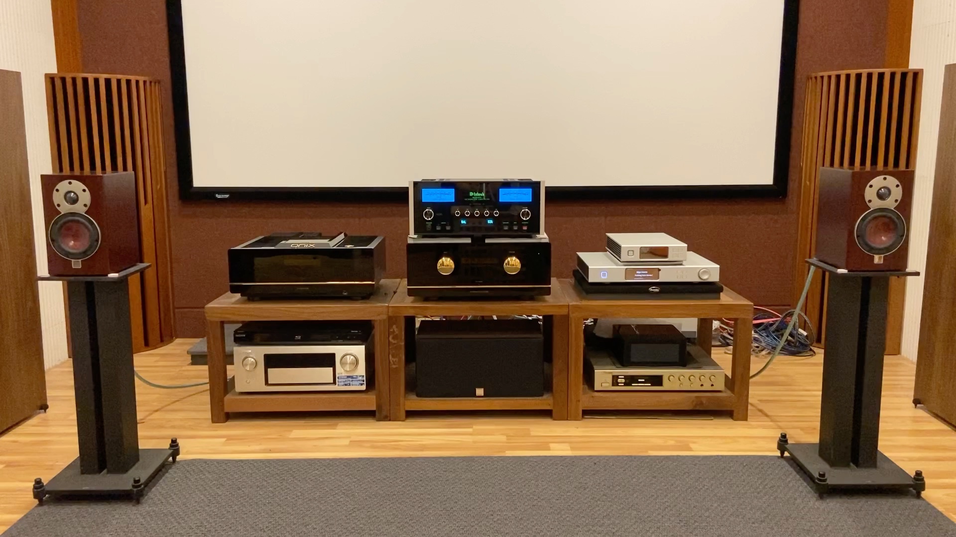 麦景图ma8900合并功放推达尼皇太子6代小音箱