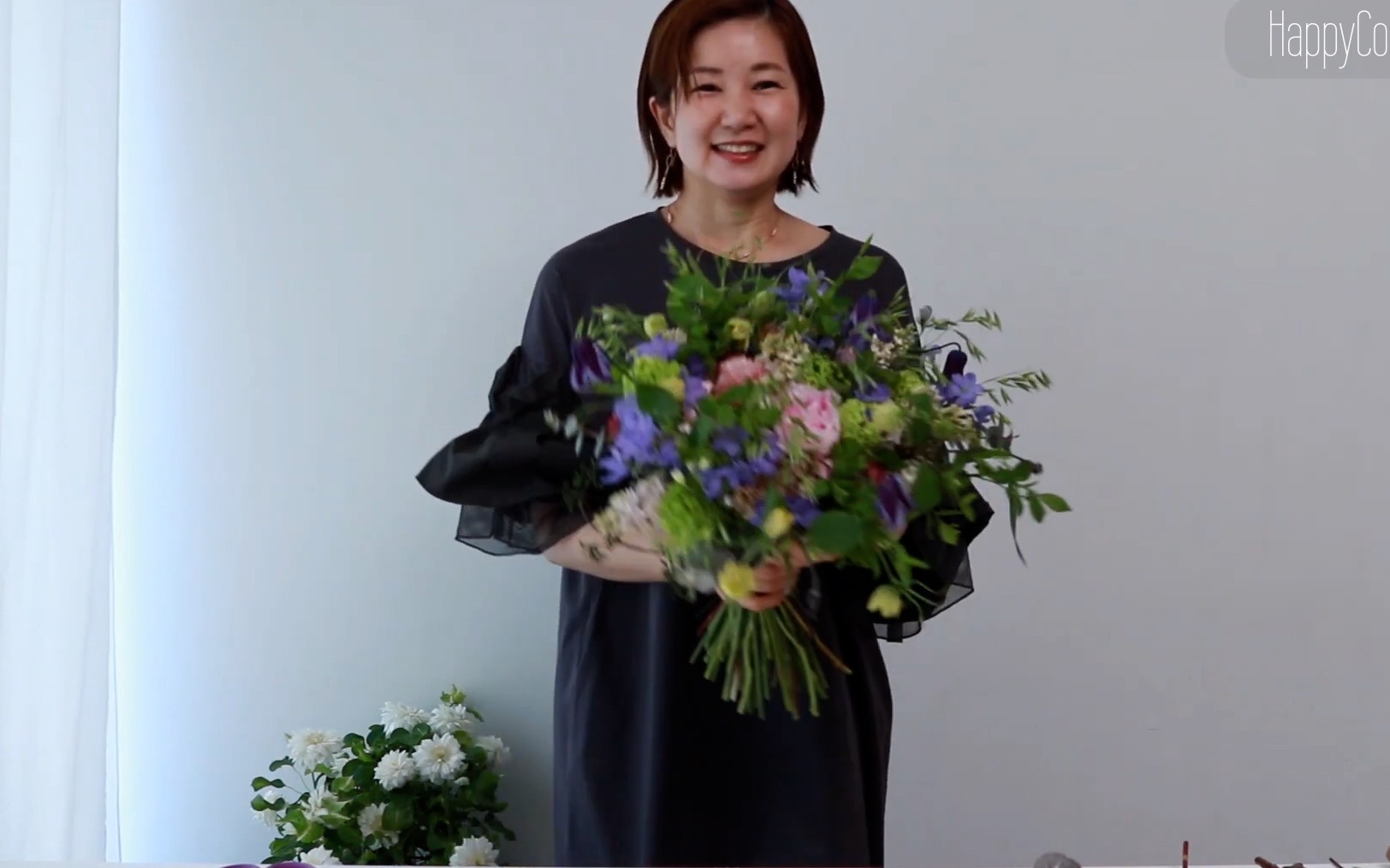【日本花艺师】如何自制芍药和丁香的欧式花束