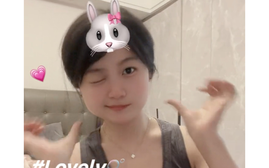 李老八携爱妻冯雪娟女士带来高考祝福!