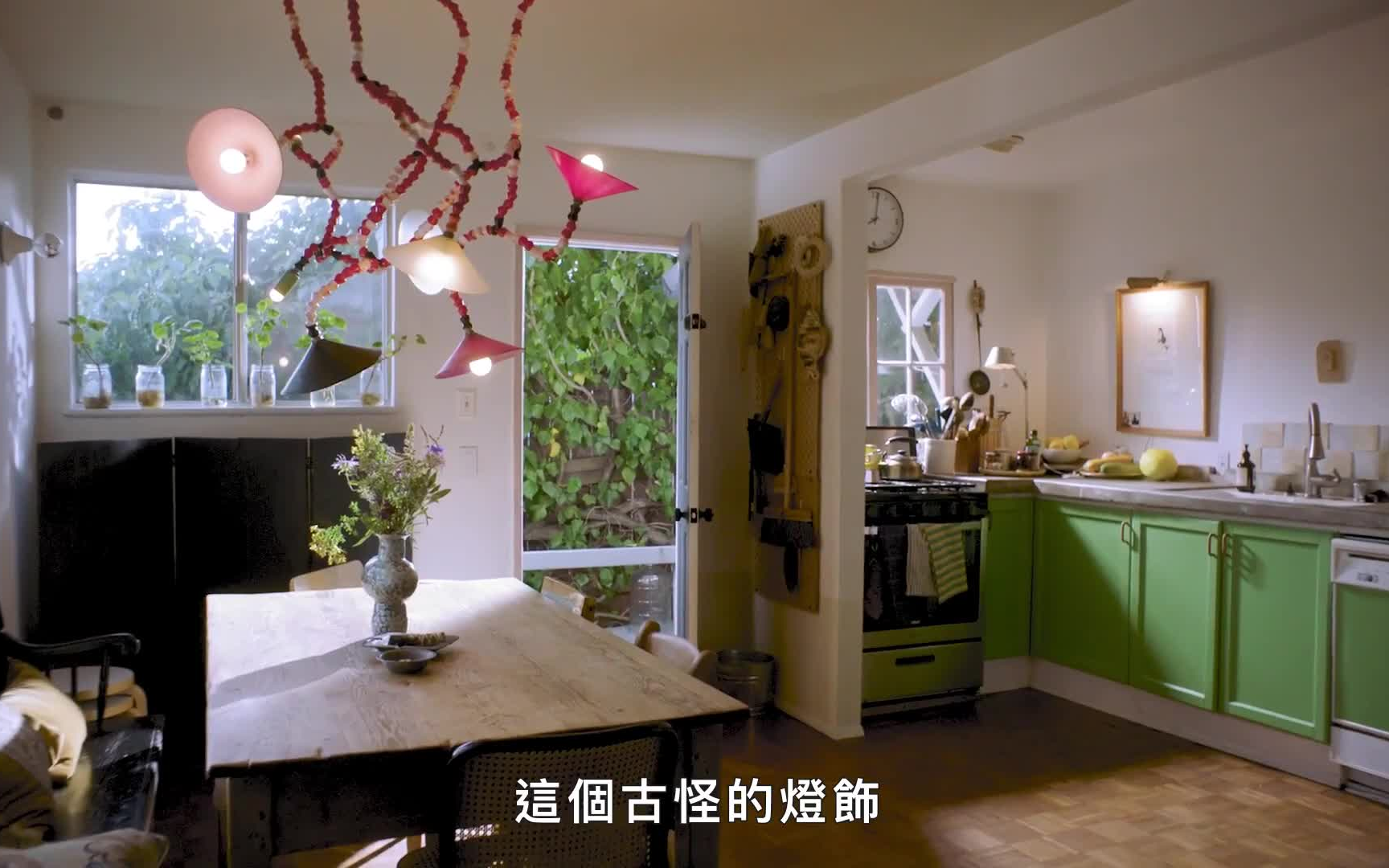 [图]走进前LVMH旗下杂志主编Alex Tieghi-Walker的前卫住宅 Inside This Curator’s Bohemian L.A. Home