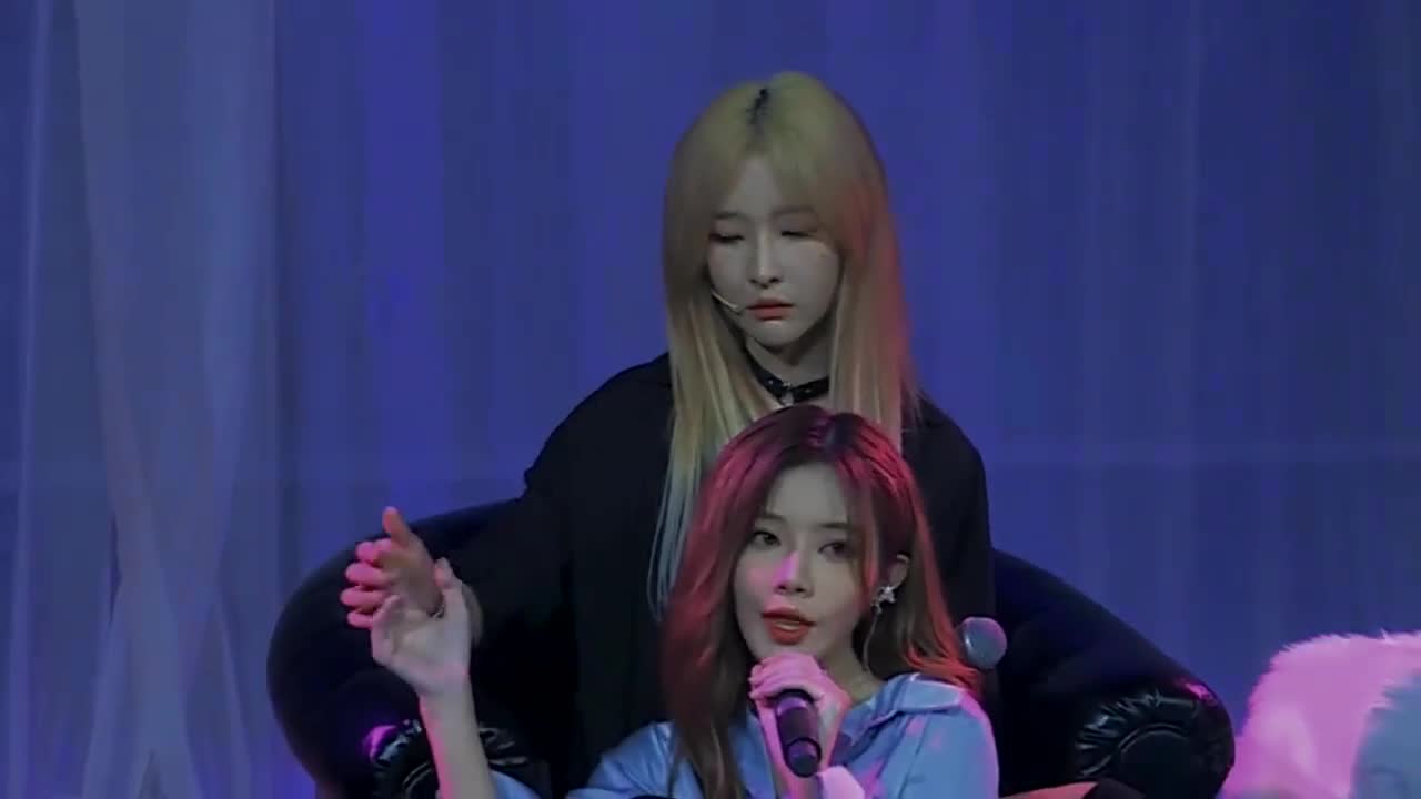 奶包cp #塞纳河cp 如果你拥抱我