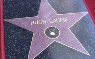 [图]【Hugh Laurie】休叔好莱坞摘星采访及讲话视频（你们炸叔当然也在）【每日邮报】