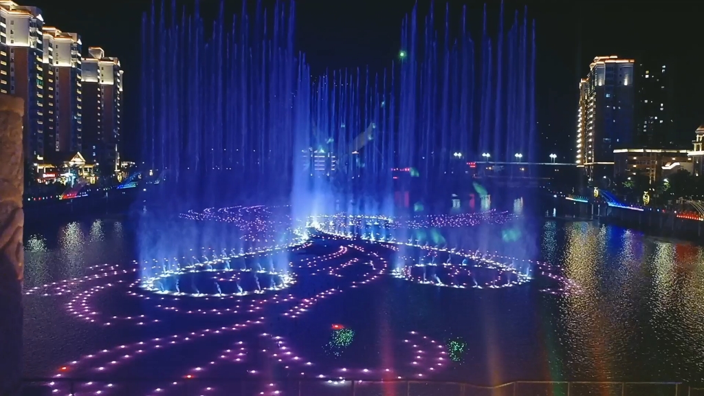 凤县拍的好美啊这喷泉绝了