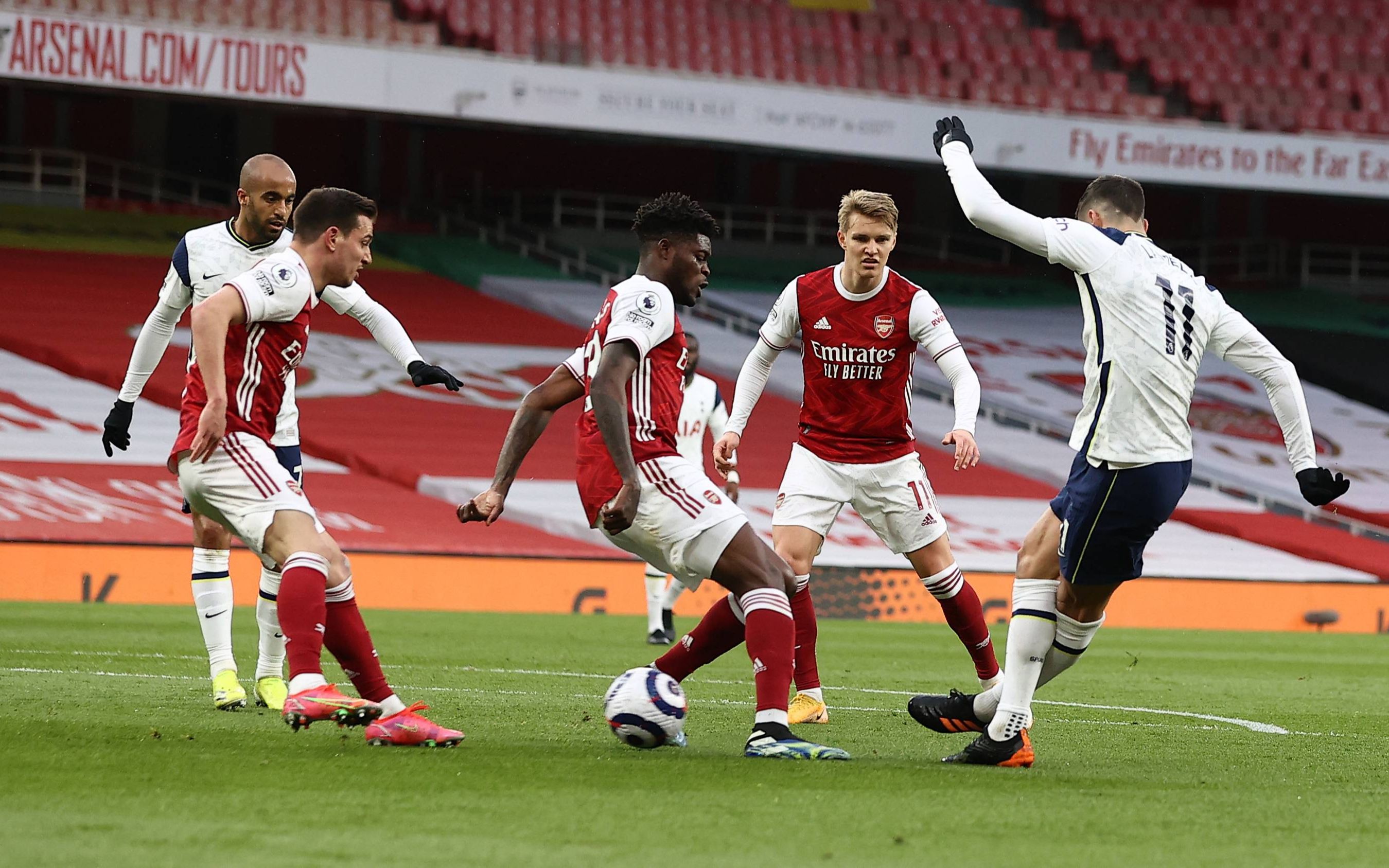 足球技巧丨拉梅拉经典插花脚技巧教学