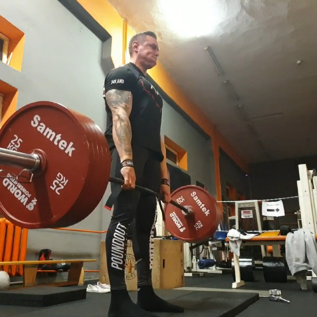 krzysztof wierzbicki 克里斯托弗传统硬拉270kgx10